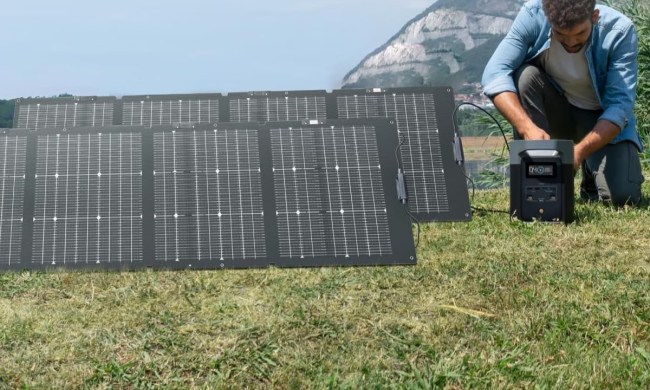 ecoflow delta2 solar panel deal amazon september 2024 plugged into to charge